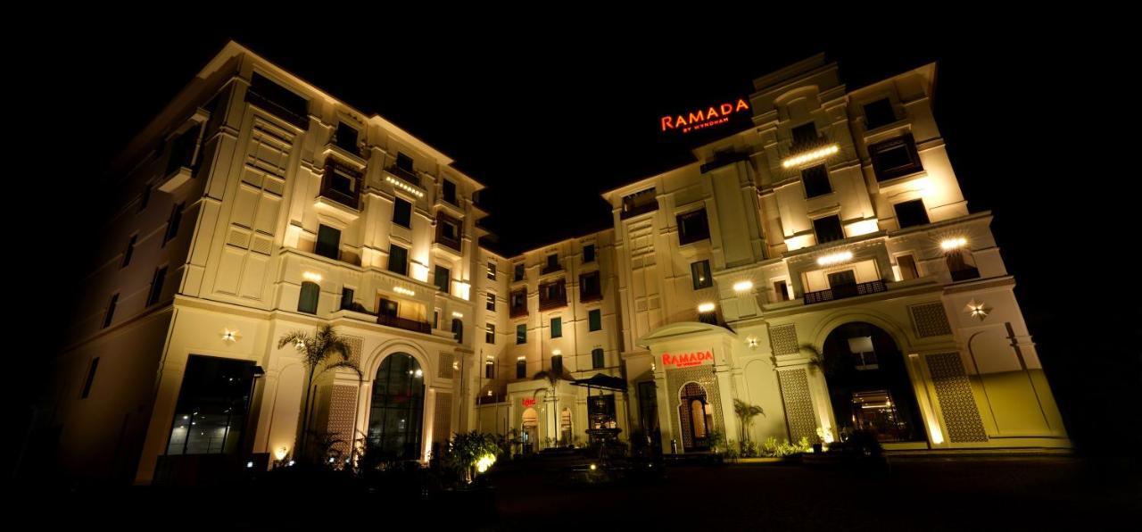 Ramada By Wyndham Lahore Gulberg II Hotel Kültér fotó