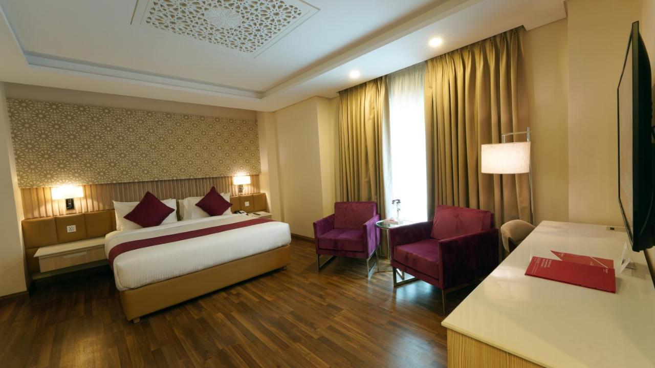 Ramada By Wyndham Lahore Gulberg II Hotel Kültér fotó