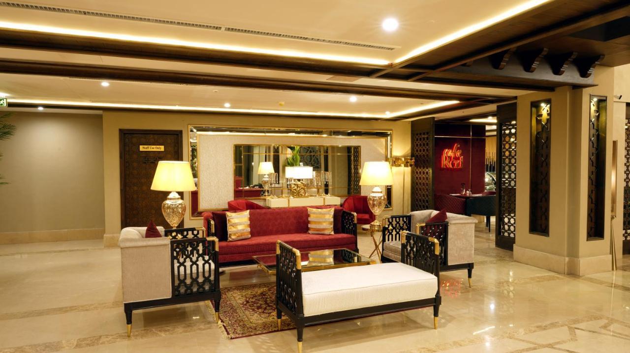 Ramada By Wyndham Lahore Gulberg II Hotel Kültér fotó